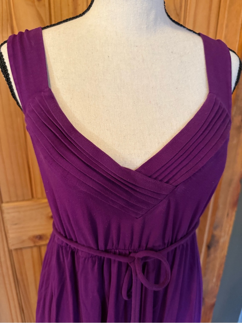 Liz Lange Purple Sleeveless V-Neck Pleated Bodice Maternity Dress